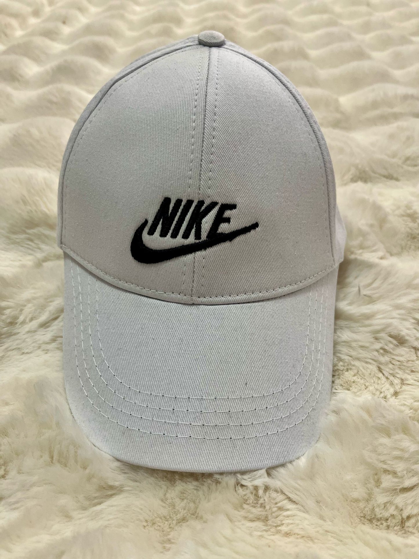 Sapca Nk Gri Deschis2