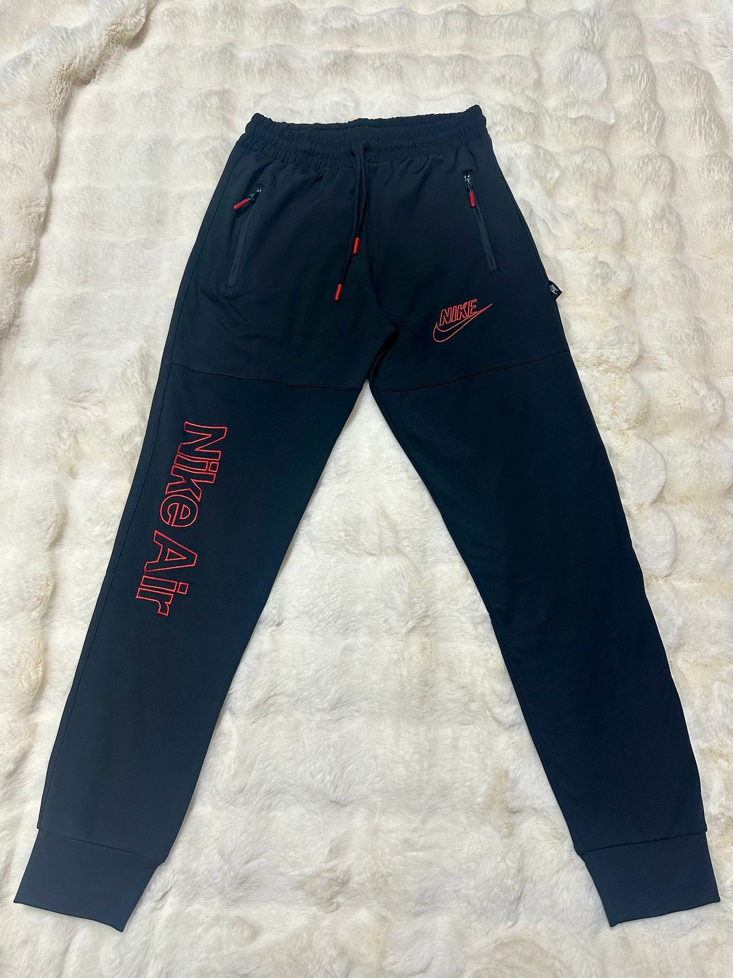 Pantalon Barbat NK Negru/Rosu