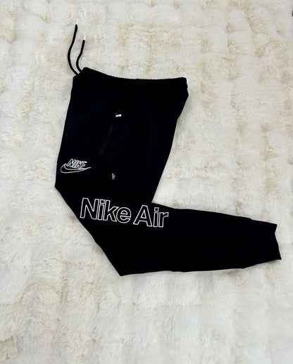 Pantalon Barbat NK Negru/Alb